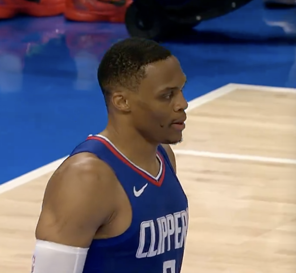 J9九游会官方网站关于底特律活塞训练开放日，集结日豪取连胜引欢呼，欧篮联在即，赛季目标并未改变的信息